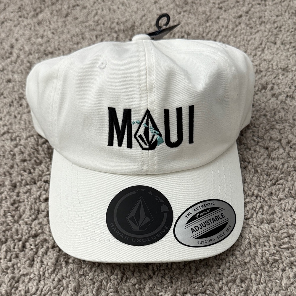 Volcom White 'MAUI' Embroidered Baseball Cap with Teal Accent
